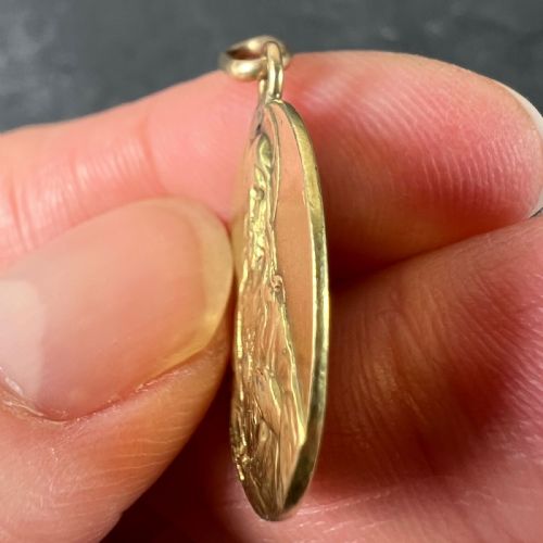 FRENCH SACRED HEART MADONNA AND CHILD 18K YELLOW GOLD MEDAL PENDANT - ADDITIONAL PHOTO 6