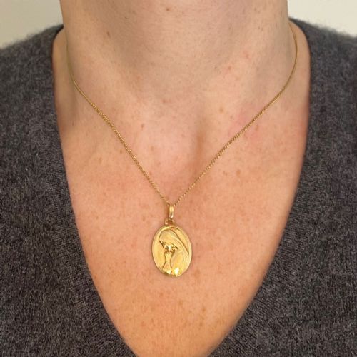 MONIER PERRIAT FRENCH VIRGIN MARY OVAL 18K YELLOW GOLD PENDANT MEDAL - ADDITIONAL PHOTO 3