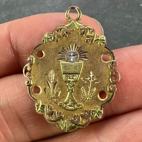 ANTIQUE FRENCH FIRST COMMUNION CHALICE 18K YELLOW ROSE WHITE GOLD CHARM PENDANT - ADDITIONAL PHOTO 4