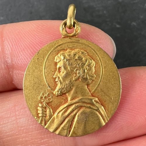 FRENCH SAINT PETER 18K YELLOW GOLD CHARM PENDANT MEDAL - ADDITIONAL PHOTO 4