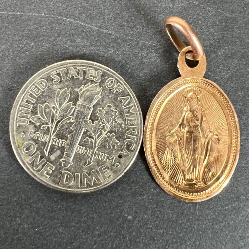 FRENCH VIRGIN MARY 18K ROSE GOLD CHARM PENDANT - ADDITIONAL PHOTO 10