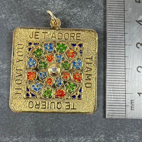 MERRIN I LOVE YOU DIAMOND ENAMEL FLOWERS 18K YELLOW GOLD LOVE CHARM PENDANT - ADDITIONAL PHOTO 9