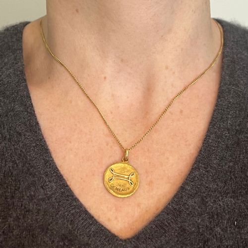 BECKER FRENCH ZODIAC GEMINI STARSIGN 18K YELLOW GOLD CHARM PENDANT - ADDITIONAL PHOTO 3