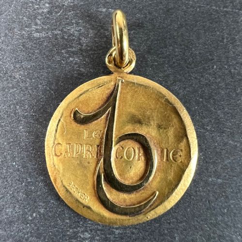 BECKER FRENCH ZODIAC CAPRICORN STARSIGN 18K YELLOW GOLD CHARM PENDANT - ADDITIONAL PHOTO 1