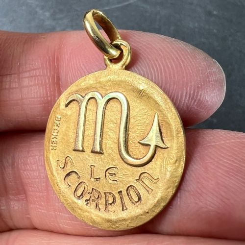 BECKER FRENCH ZODIAC SCORPIO STARSIGN 18K YELLOW GOLD CHARM PENDANT - ADDITIONAL PHOTO 5