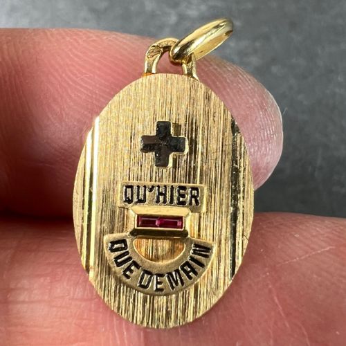 FRENCH AUGIS PLUS QUHIER 18K YELLOW WHITE GOLD ENAMEL RUBY LOVE PENDANT - ADDITIONAL PHOTO 4
