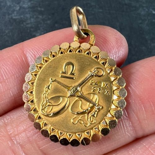 FRENCH PERROUD LARGE LIBRA ZODIAC STARSIGN 18K YELLOW GOLD CHARM PENDANT - ADDITIONAL PHOTO 4