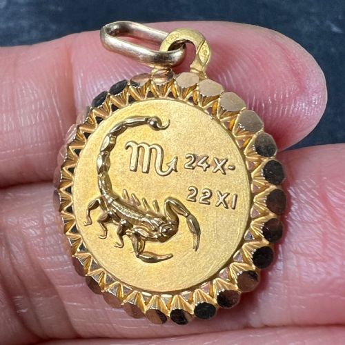 FRENCH PERROUD LARGE SCORPIO ZODIAC STARSIGN 18K YELLOW GOLD CHARM PENDANT - ADDITIONAL PHOTO 5
