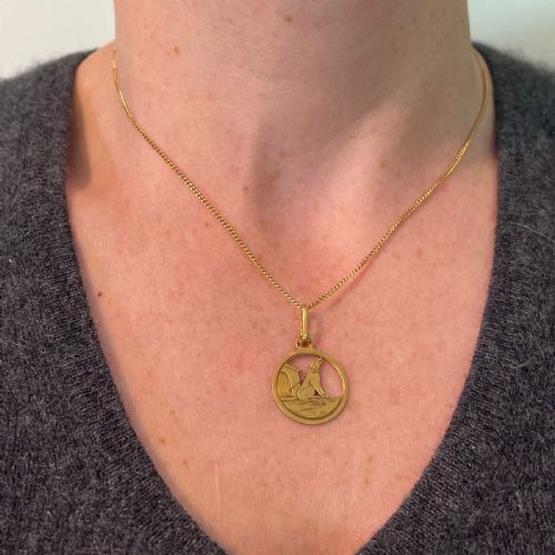FRENCH 18K YELLOW GOLD DOG HOUSE CHARM PENDANT - ADDITIONAL PHOTO 3