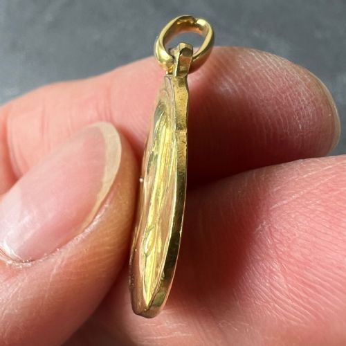 FRENCH EMILE DROPSY VIRGIN MARY 18K YELLOW GOLD MEDAL PENDANT - ADDITIONAL PHOTO 5