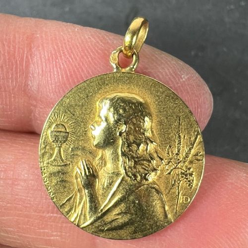 FRENCH 18K YELLOW GOLD RASUMNY FIRST COMMUNION WINE AND WHEAT HARVEST MEDAL PENDANT - ADDITIONAL PHOTO 4