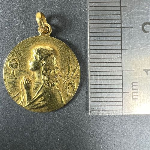 FRENCH 18K YELLOW GOLD RASUMNY FIRST COMMUNION WINE AND WHEAT HARVEST MEDAL PENDANT - ADDITIONAL PHOTO 10