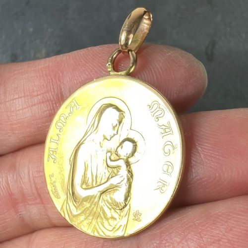 FRENCH DROPSY 18K YELLOW GOLD MADONNA AND CHILD ALMA MATER MEDAL PENDANT - ADDITIONAL PHOTO 5