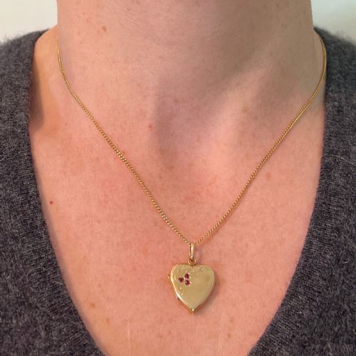 FRENCH 18K YELLOW GOLD RED RUBY HEART LOCKET FLOWER CHARM PENDANT - ADDITIONAL PHOTO 3