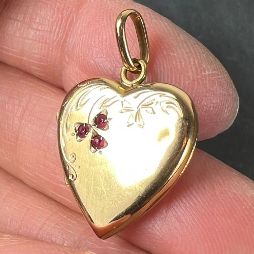 FRENCH 18K YELLOW GOLD RED RUBY HEART LOCKET FLOWER CHARM PENDANT - ADDITIONAL PHOTO 5