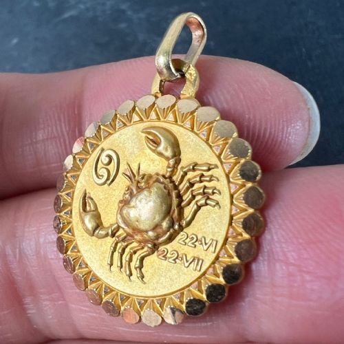 FRENCH PERROUD LARGE CANCER ZODIAC STARSIGN 18K YELLOW GOLD CHARM PENDANT - ADDITIONAL PHOTO 4