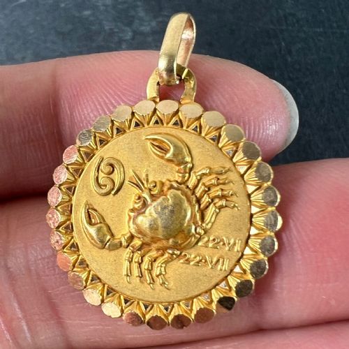 FRENCH PERROUD LARGE CANCER ZODIAC STARSIGN 18K YELLOW GOLD CHARM PENDANT - ADDITIONAL PHOTO 5
