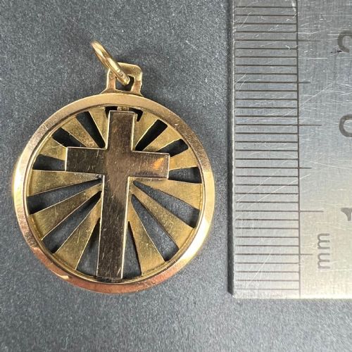VINTAGE FRENCH 18K YELLOW GOLD CROSS RADIATING SUNBURST MEDAL PENDANT - ADDITIONAL PHOTO 9