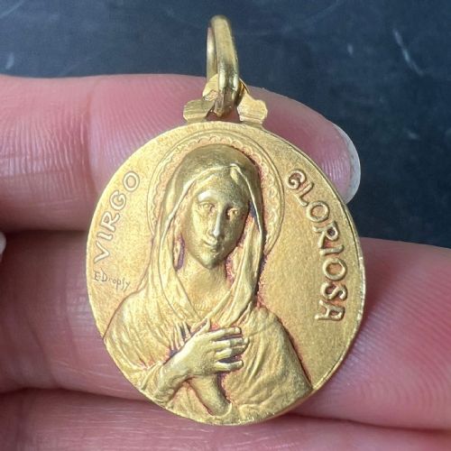 FRENCH DROPSY VIRGO GLORIOSA 18K YELLOW GOLD VIRGIN MARY MEDAL PENDANT - ADDITIONAL PHOTO 6