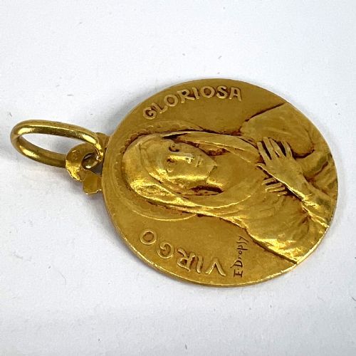 FRENCH DROPSY VIRGO GLORIOSA 18K YELLOW GOLD VIRGIN MARY MEDAL PENDANT - ADDITIONAL PHOTO 12