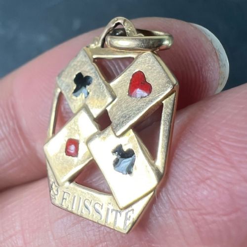FRENCH 18K YELLOW GOLD ENAMEL REUSSITE ACES GAMBLING CARDS LUCKY CHARM PENDANT - ADDITIONAL PHOTO 5