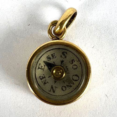 VINTAGE FRENCH 18K YELLOW GOLD COMPASS CHARM PENDANT - ADDITIONAL PHOTO 10