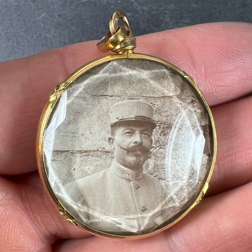 ANTIQUE FRENCH 18K YELLOW GOLD FACETED GLASS PHOTO PENDANT LOCKET - ADDITIONAL PHOTO 9