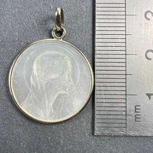 FRENCH VIRGIN MARY MOTHER OF PEARL 18K WHITE GOLD MEDAL PENDANT - ADDITIONAL PHOTO 8