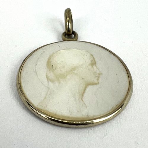 FRENCH VIRGIN MARY MOTHER OF PEARL 18K WHITE GOLD MEDAL PENDANT - ADDITIONAL PHOTO 13