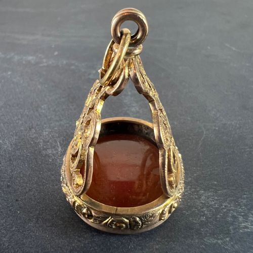 LARGE ANTIQUE VICTORIAN CARNELIAN 9K YELLOW GOLD CHARM PENDANT FOB SEAL - ADDITIONAL PHOTO 1