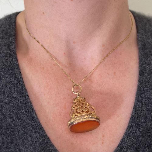 LARGE ANTIQUE VICTORIAN CARNELIAN 9K YELLOW GOLD CHARM PENDANT FOB SEAL - ADDITIONAL PHOTO 4