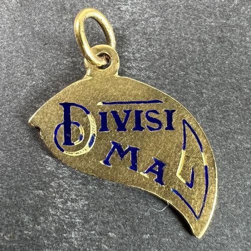 ART DECO DIVISI MA SEMPRE UNITE 18K YELLOW GOLD ENAMEL CHARM PENDANT - ADDITIONAL PHOTO 2