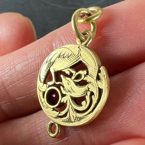 FRENCH ART NOUVEAU GRIFFON CHIMERA 18 KARAT YELLOW GOLD RUBY CHARM PENDANT - ADDITIONAL PHOTO 8