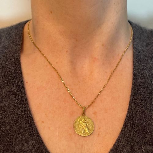 FRENCH TAIRAC SAINT CHRISTOPHER 18K YELLOW GOLD RELIGIOUS TRAVEL MEDAL PENDANT - ADDITIONAL PHOTO 3