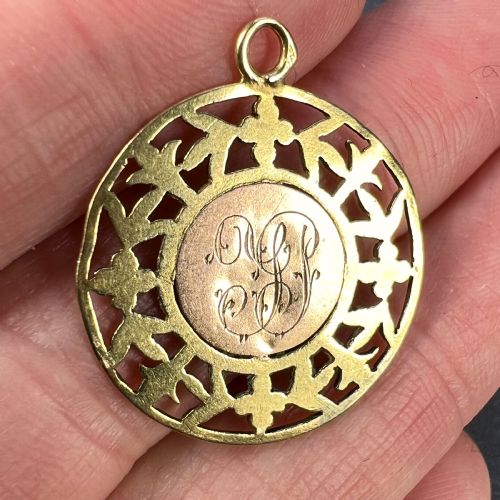 FRENCH DROPSY MADONNA AND CHILD 18K YELLOW ROSE GOLD CHARM PENDANT - ADDITIONAL PHOTO 6