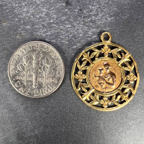 FRENCH DROPSY MADONNA AND CHILD 18K YELLOW ROSE GOLD CHARM PENDANT - ADDITIONAL PHOTO 8