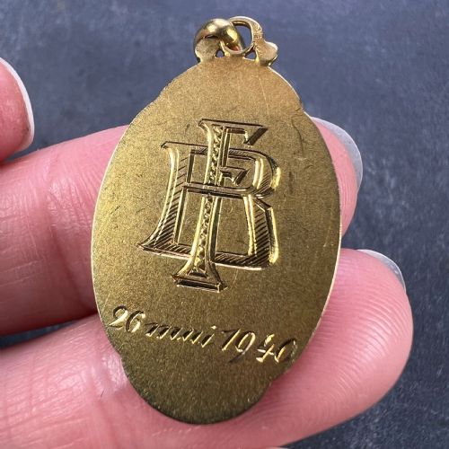 FRENCH SELLIER VIRGIN MARY 18K YELLOW GOLD MEDAL CHARM PENDANT - ADDITIONAL PHOTO 7