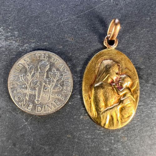 FRENCH DROPSY MADONNA AND CHILD 18K YELLOW GOLD CHARM PENDANT - ADDITIONAL PHOTO 9