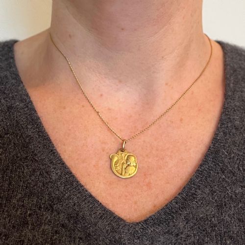 FRENCH RASUMNY DEER HUNTING HORN 18K YELLOW GOLD CHARM PENDANT - ADDITIONAL PHOTO 3