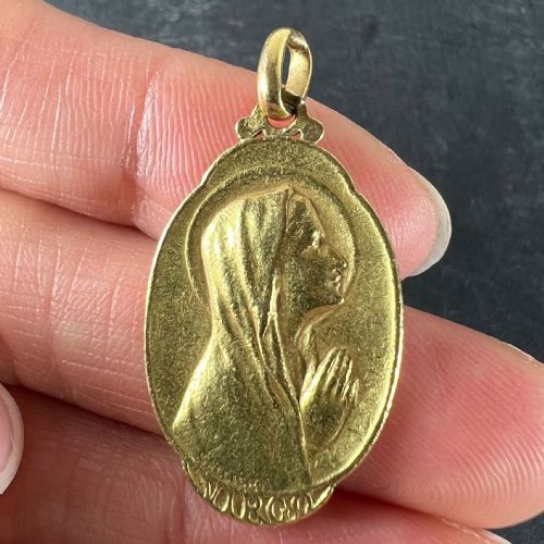 FRENCH SELLIER VIRGIN MARY 18K YELLOW GOLD MEDAL CHARM PENDANT - ADDITIONAL PHOTO 4