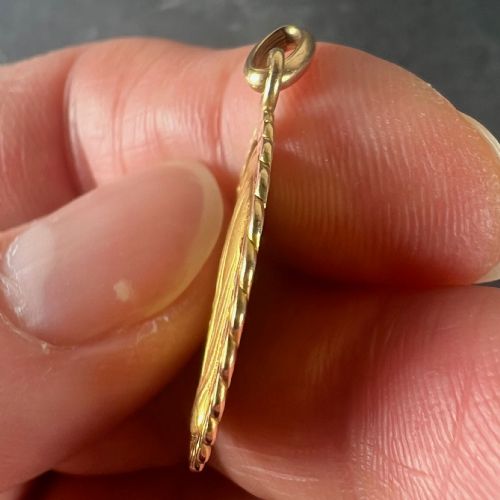 FRENCH RELIGIOUS VIRGIN MARY 18K YELLOW GOLD MEDAL PENDANT - ADDITIONAL PHOTO 7