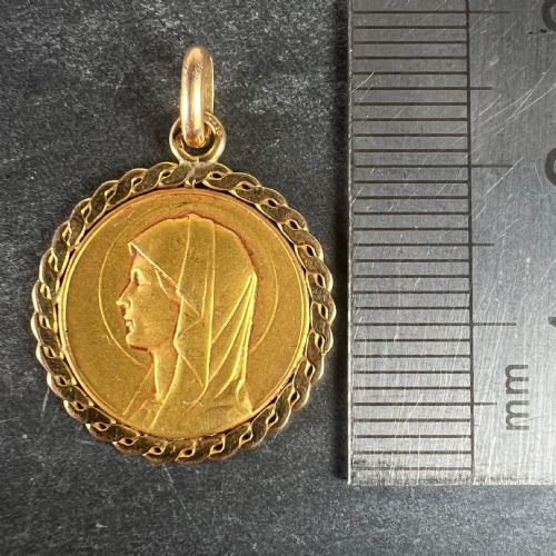 FRENCH RELIGIOUS VIRGIN MARY 18K YELLOW GOLD MEDAL PENDANT - ADDITIONAL PHOTO 9