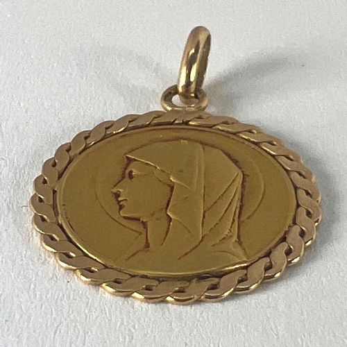 FRENCH RELIGIOUS VIRGIN MARY 18K YELLOW GOLD MEDAL PENDANT - ADDITIONAL PHOTO 13