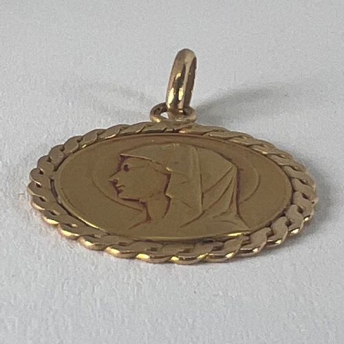 FRENCH RELIGIOUS VIRGIN MARY 18K YELLOW GOLD MEDAL PENDANT - ADDITIONAL PHOTO 15