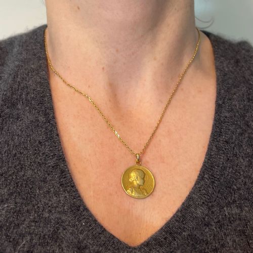 FRENCH GUILBERT SAINT JOHN THE BAPTIST JEAN 18K YELLOW GOLD CHARM PENDANT - ADDITIONAL PHOTO 3