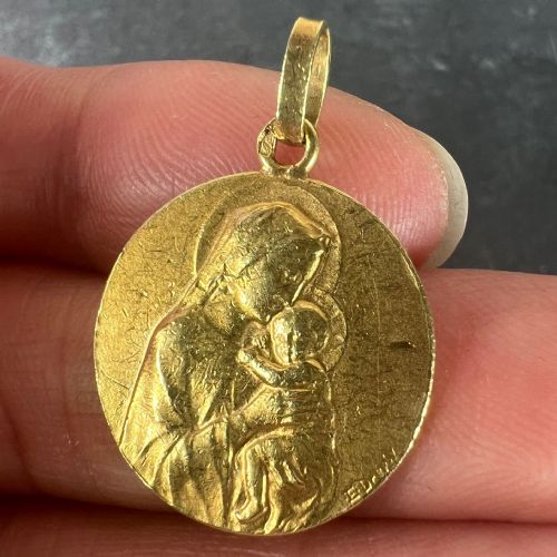 FRENCH DROPSY MADONNA AND CHILD 18K YELLOW GOLD RELIGIOUS MEDAL PENDANT - ADDITIONAL PHOTO 4
