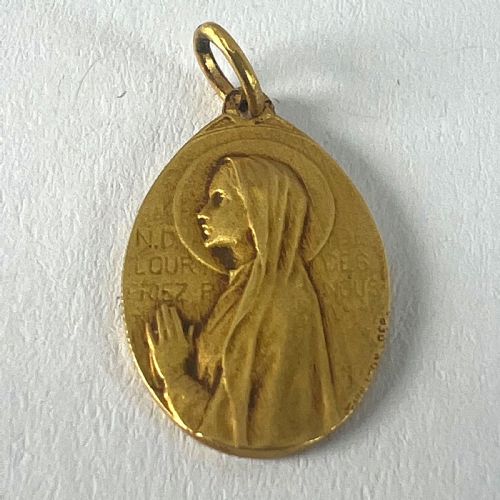 FRENCH VIRGIN MARY NOTRE DAME OF LOURDES 18K YELLOW GOLD CHARM PENDANT - ADDITIONAL PHOTO 13