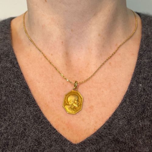 FRENCH ART DECO PAUL BRANDT 18K YELLOW GOLD JESUS CHRIST MEDAL CHARM PENDANT - ADDITIONAL PHOTO 3