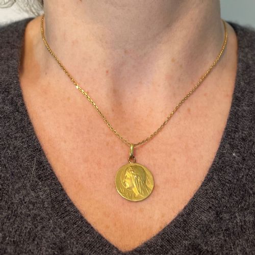 ANTIQUE FRENCH EMILE MONIER VIRGIN MARY 18K YELLOW GOLD PENDANT CHARM MEDAL - ADDITIONAL PHOTO 3