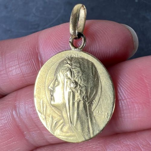 ANTIQUE FRENCH EMILE MONIER VIRGIN MARY 18K YELLOW GOLD PENDANT CHARM MEDAL - ADDITIONAL PHOTO 5